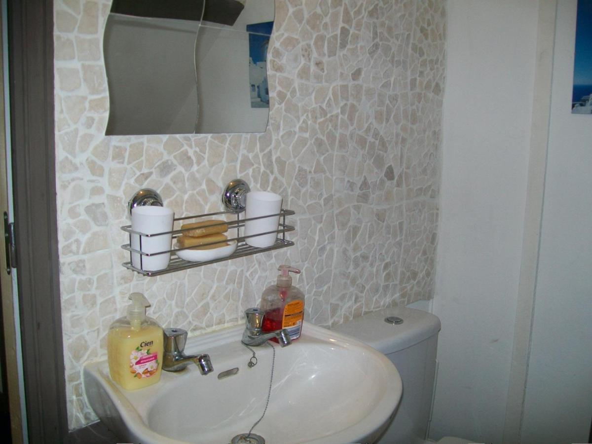 Stone Cottage Meneac Esterno foto